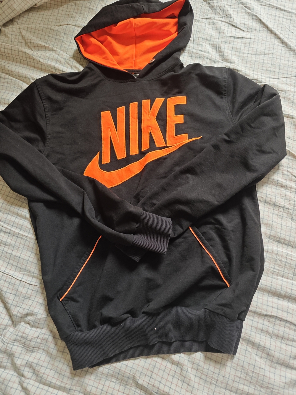 VINTAGE Nike Men’s Black Crewneck Hoodie with Bright Orange Logo